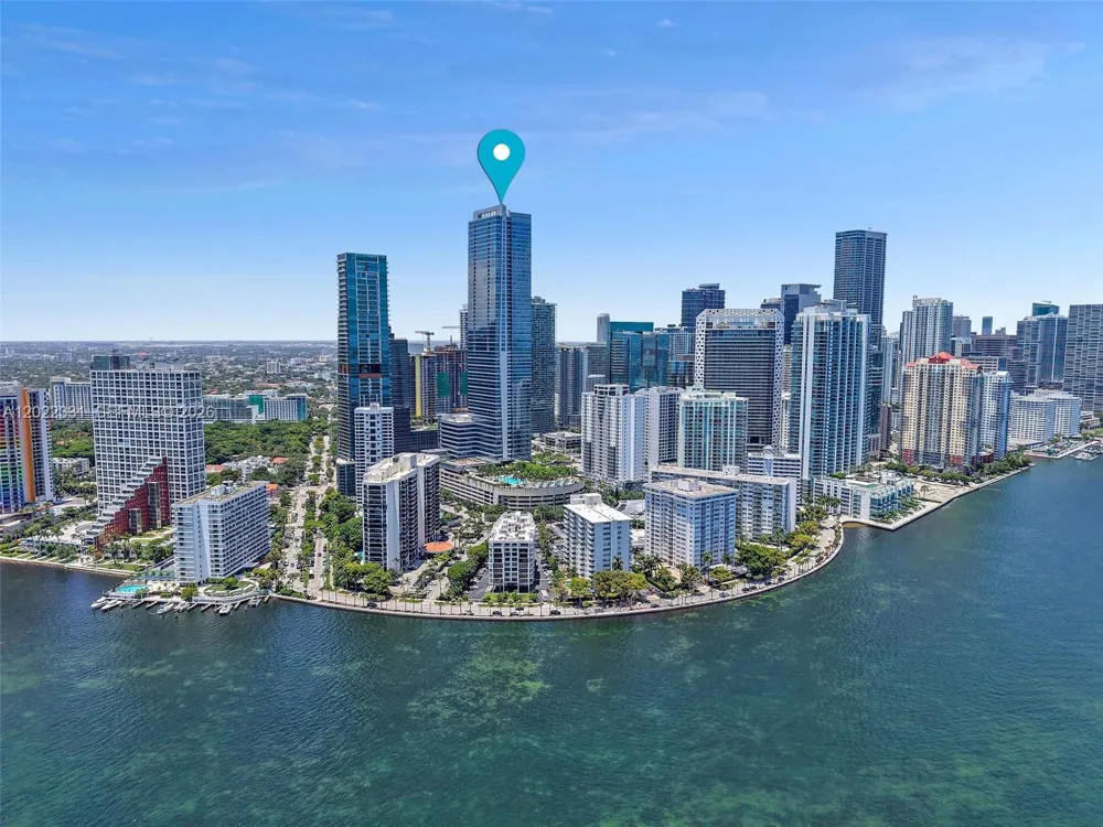 1435 Brickell Ave #3210 Miami, FL 33131
