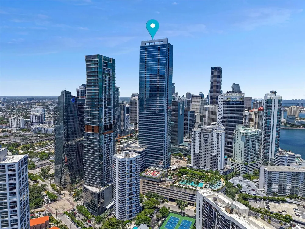 1435 Brickell Ave #3210 Miami, FL 33131