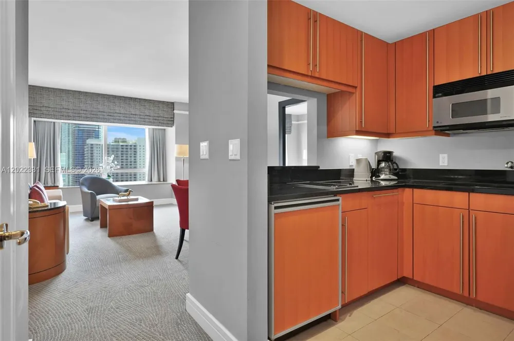 1435 Brickell Ave #3210 Miami, FL 33131