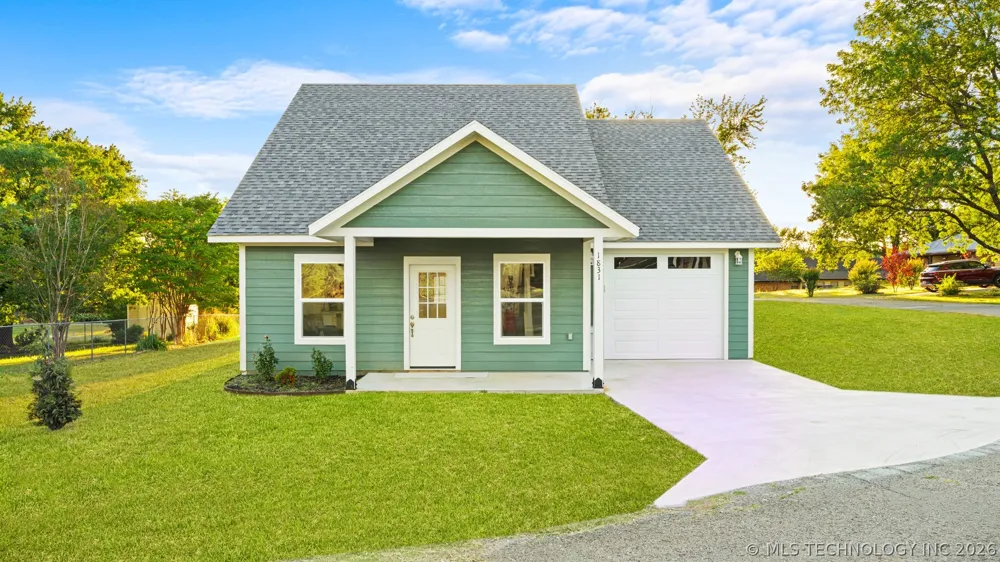 1831 Rockford Drive Eufaula, OK 74432