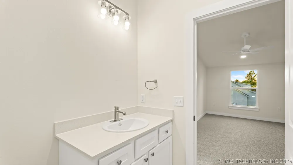 1831 Rockford Drive Eufaula, OK 74432
