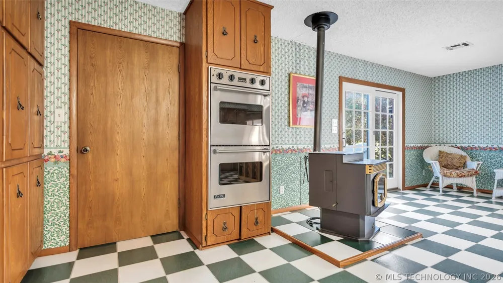 204 Bear Hollow Road Wilson, OK 73463
