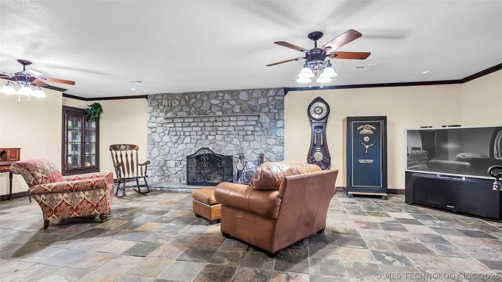 204 Bear Hollow Road Wilson, OK 73463