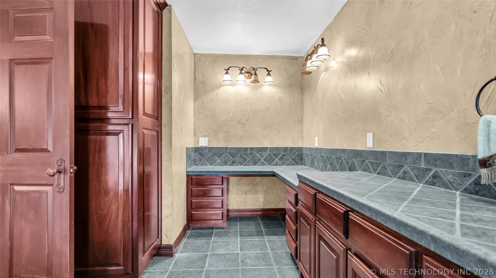 204 Bear Hollow Road Wilson, OK 73463