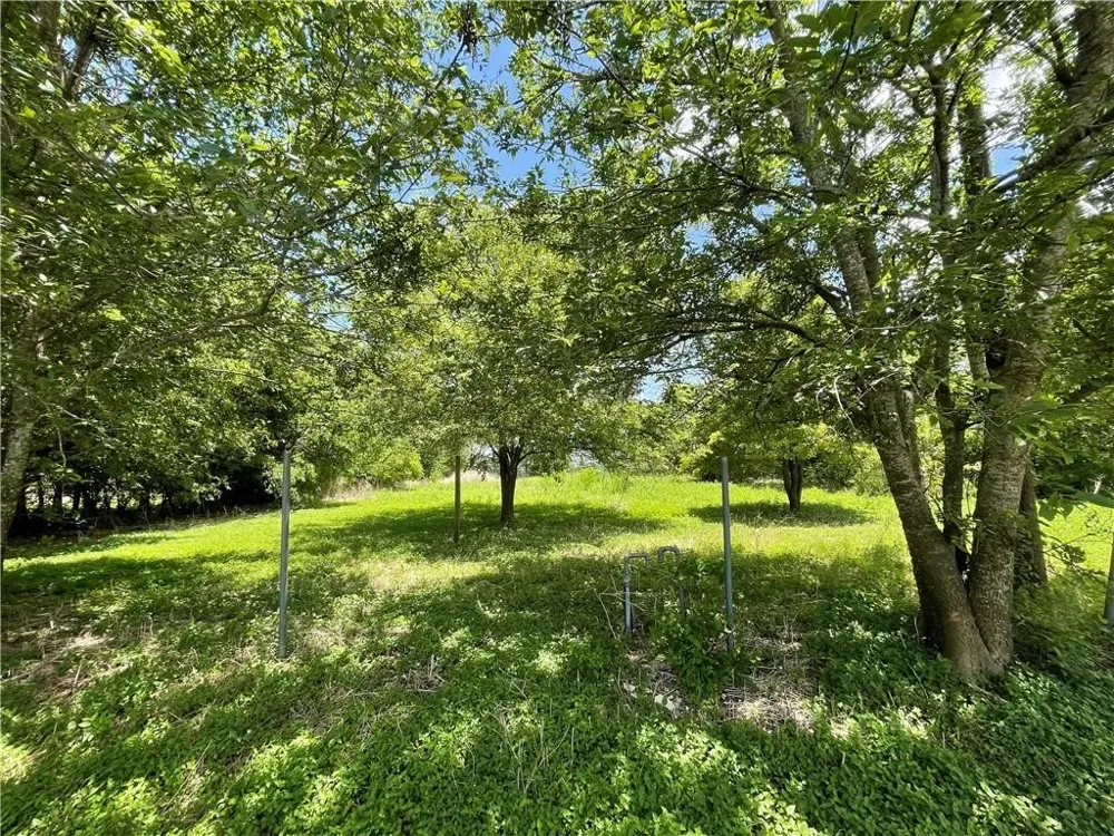 214 Hungry Hill Eddy, TX 76524
