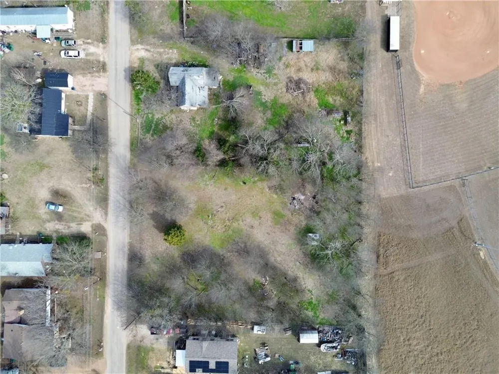214 Hungry Hill Eddy, TX 76524