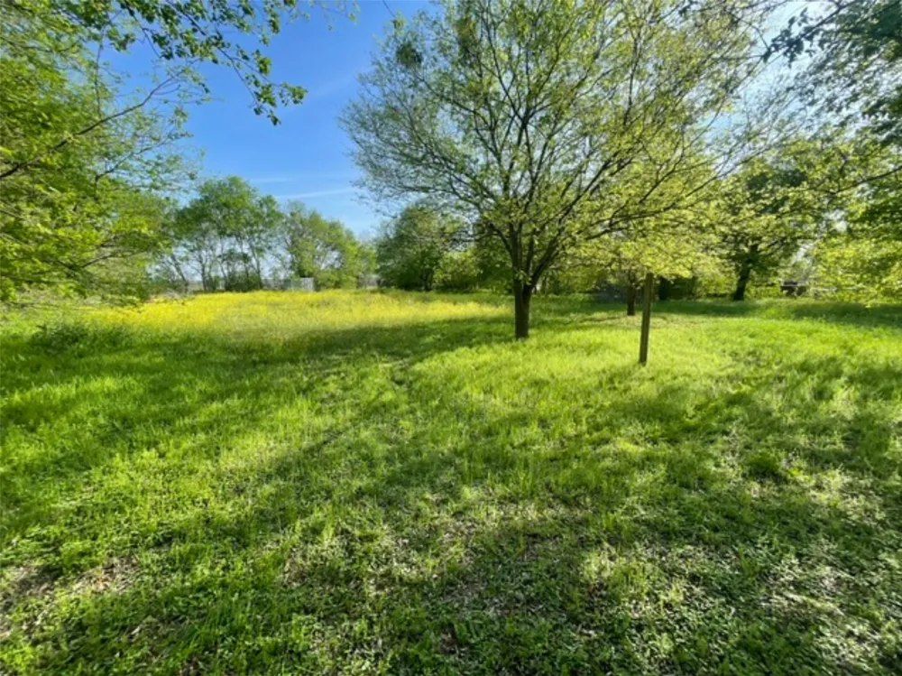 214 Hungry Hill Eddy, TX 76524