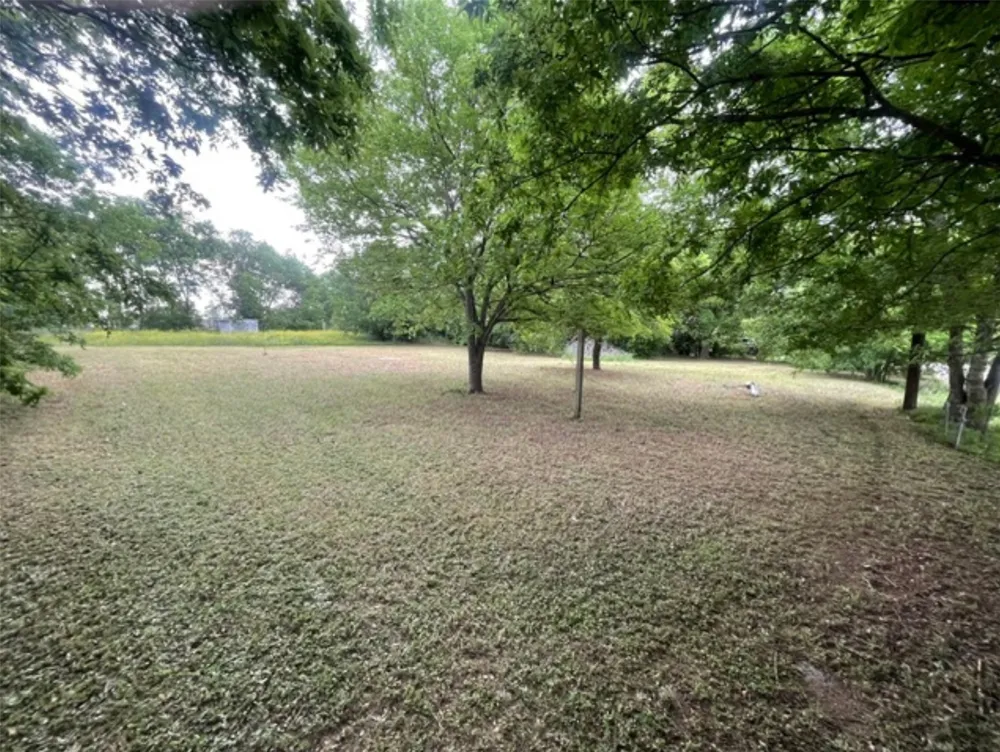 214 Hungry Hill Eddy, TX 76524
