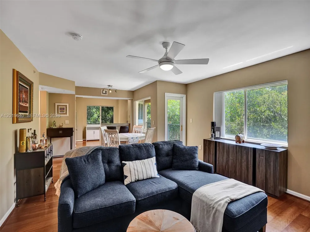 300 Scotia Dr #206 Hypoluxo, FL 33462