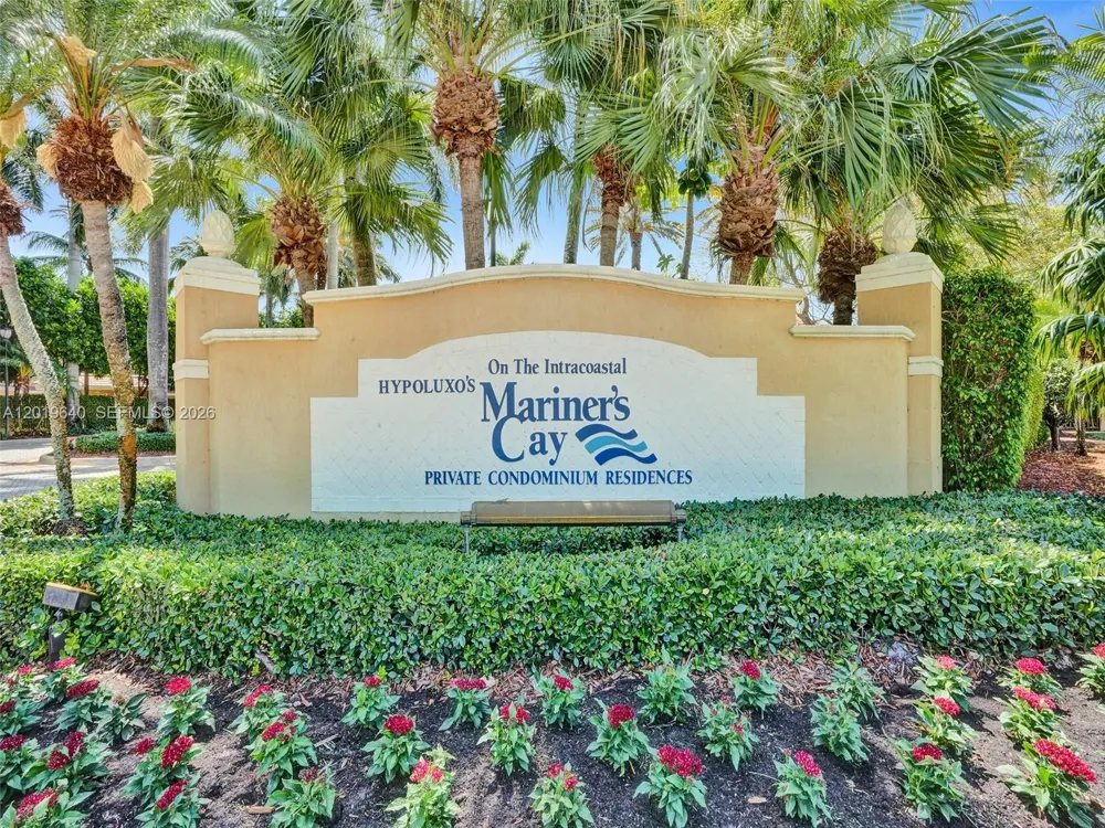 300 Scotia Dr #206 Hypoluxo, FL 33462