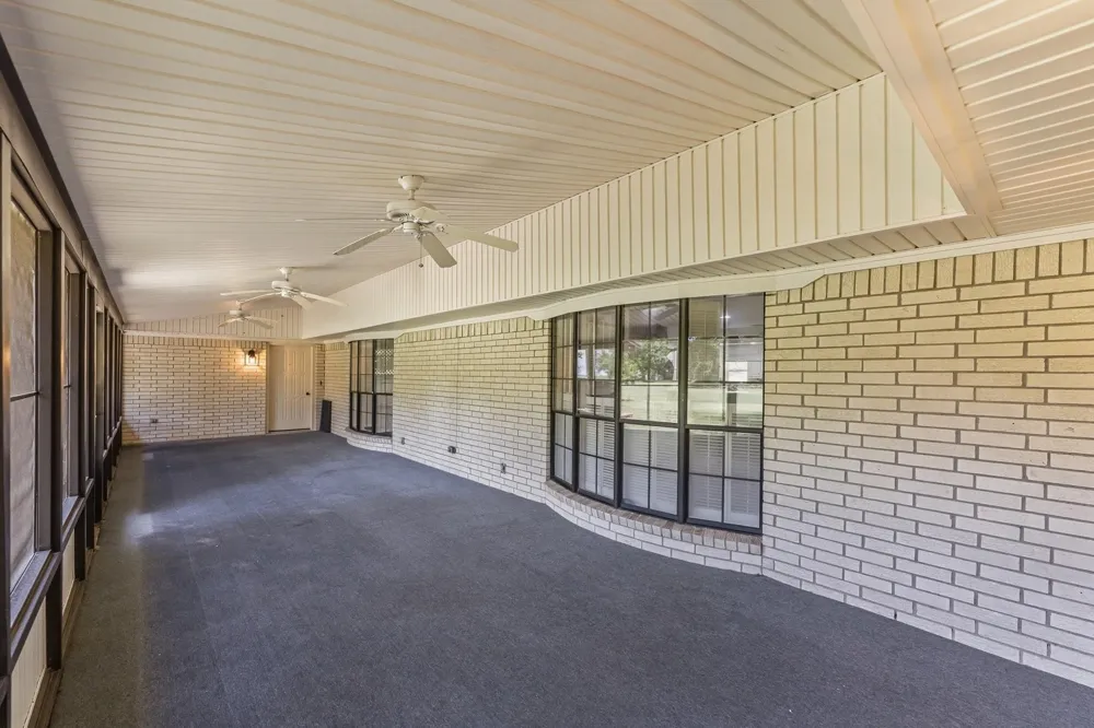 67 Fairway Drive Hilltop Lakes, TX 77871