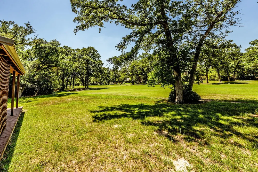 67 Fairway Drive Hilltop Lakes, TX 77871