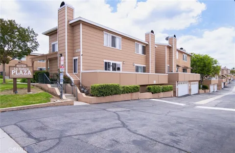 640 W Lambert #35