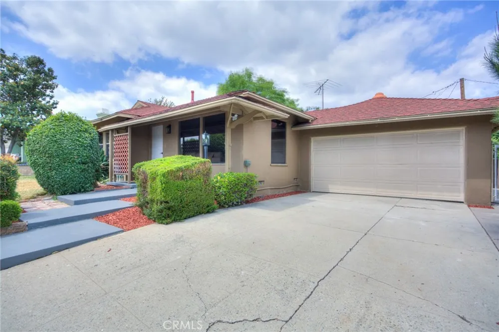 339 E Alder Street