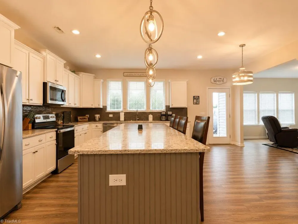 3125 Fortnight Road Pfafftown, NC 27040