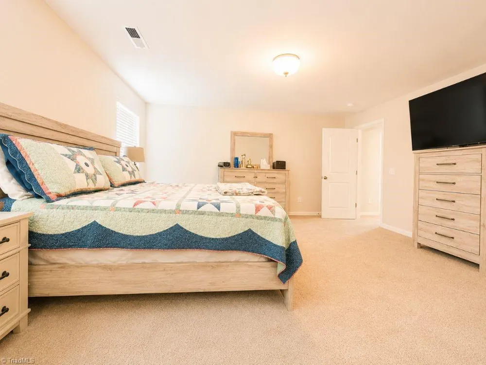 3125 Fortnight Road Pfafftown, NC 27040