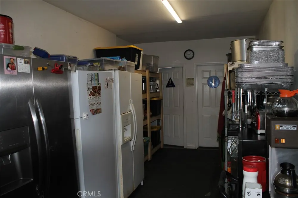 6035 Mesa Los Angeles, CA 90042