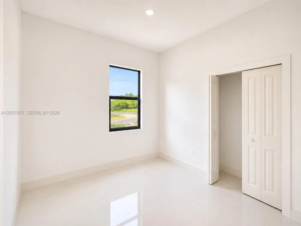 703 LONG ISLAND Lehigh Acres, FL 33974