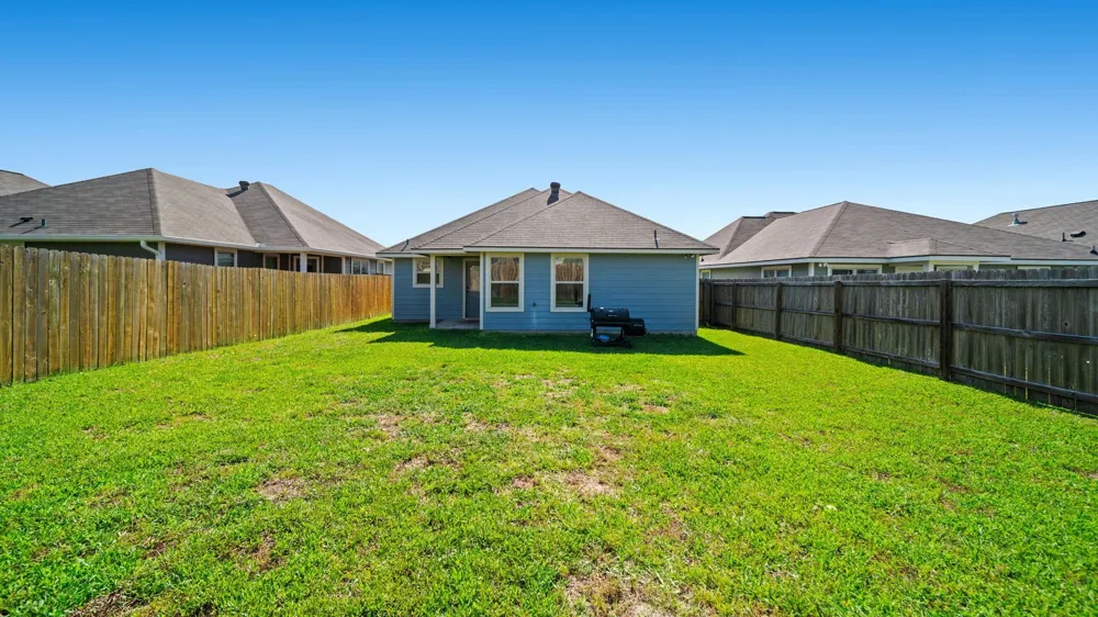 117 Dove Court Navasota, TX 77868