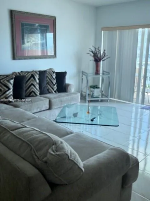 1965 S Ocean Dr #9K Hallandale Beach, FL 33009