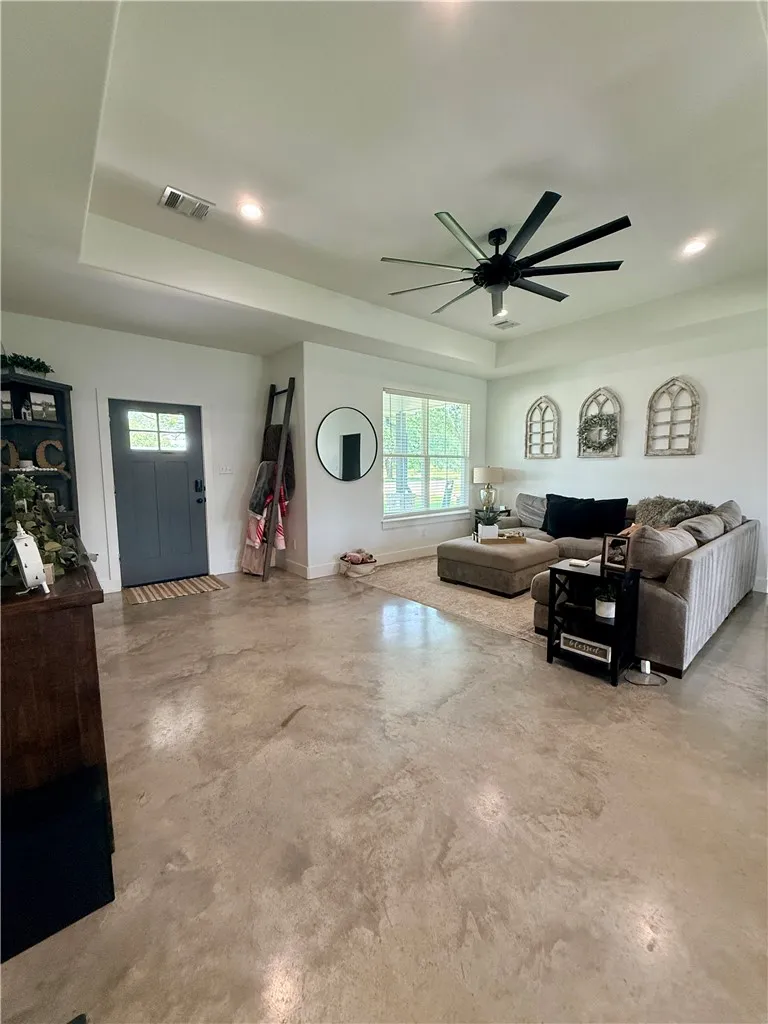 23245 Fm 244 Iola, TX 77861