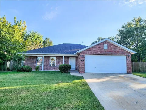 711 Applegate Lane