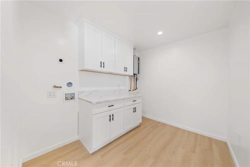 5191 E Lakeside Dr Palm Springs, CA 92264