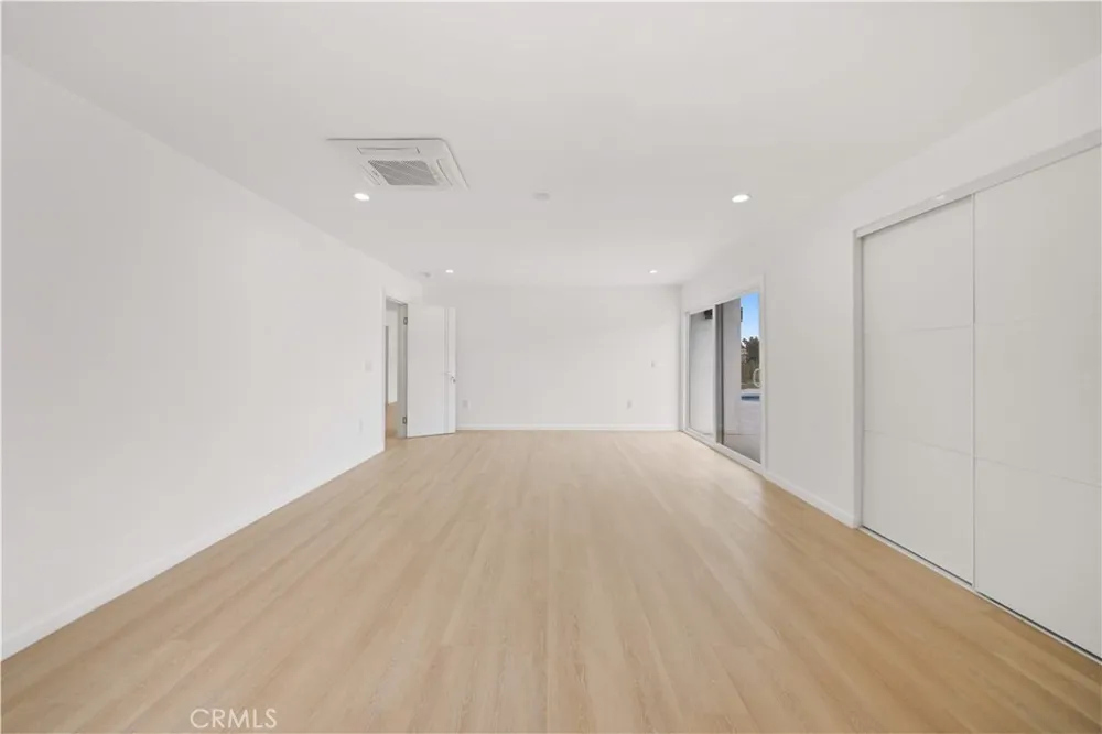 5191 E Lakeside Dr Palm Springs, CA 92264