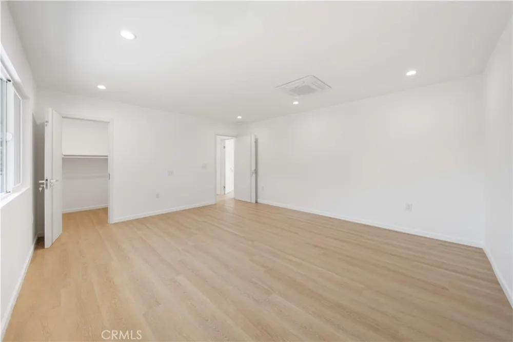 5191 E Lakeside Dr Palm Springs, CA 92264