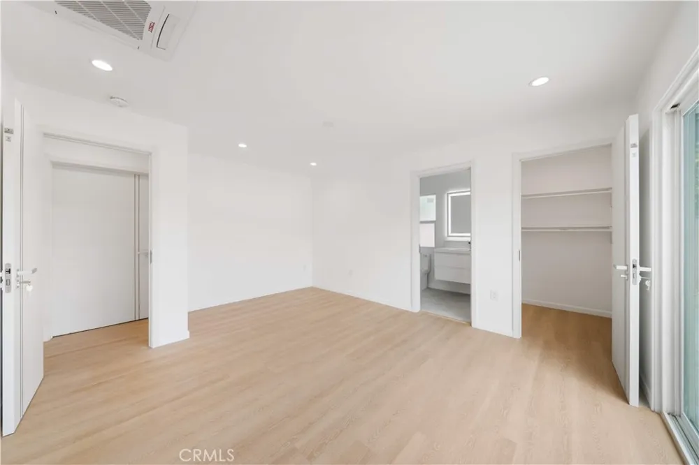 5191 E Lakeside Dr Palm Springs, CA 92264