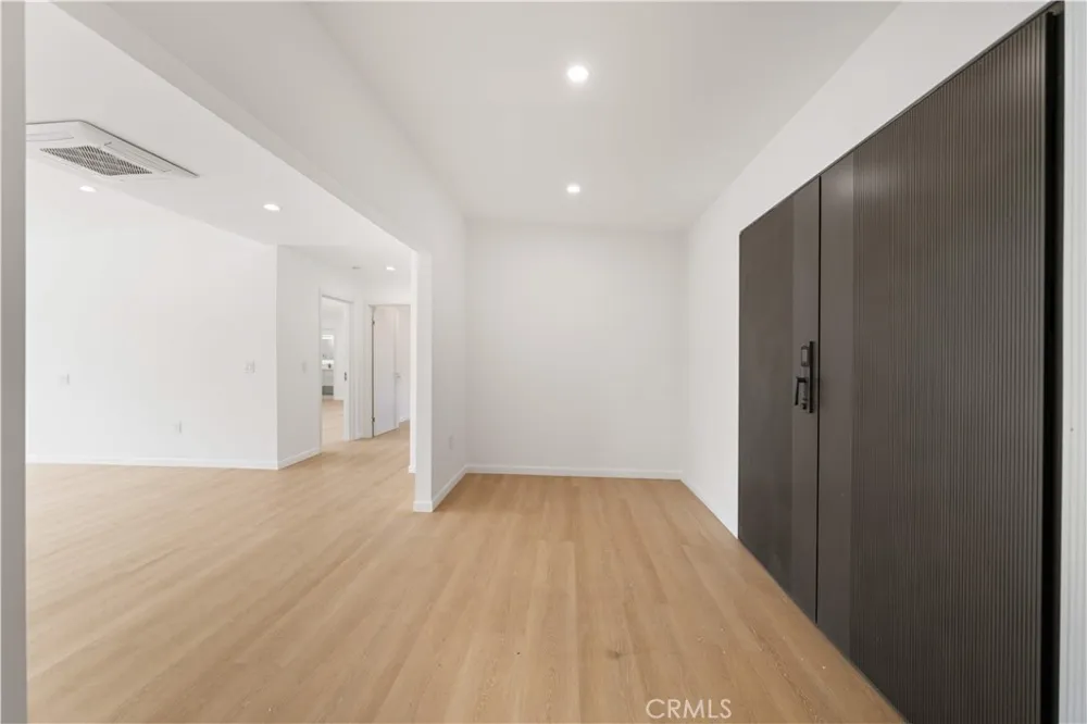 5191 E Lakeside Dr Palm Springs, CA 92264