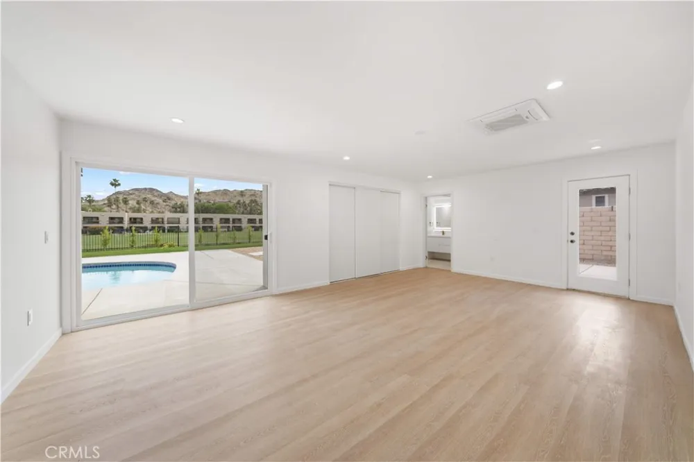 5191 E Lakeside Dr Palm Springs, CA 92264