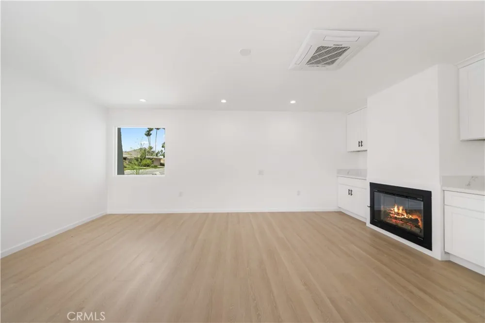 5191 E Lakeside Dr Palm Springs, CA 92264