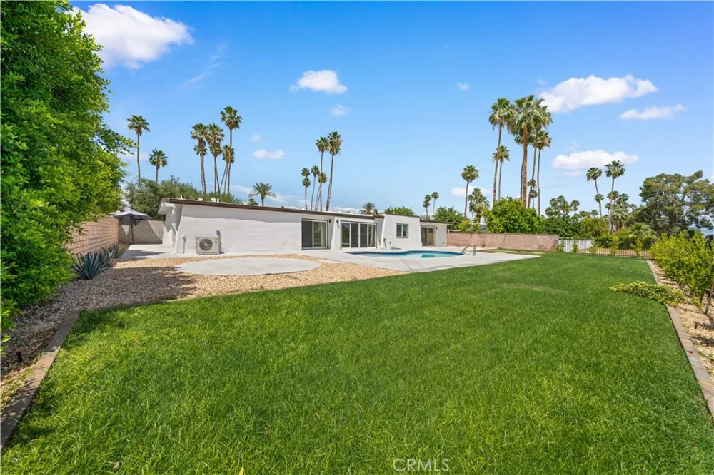 5191 E Lakeside Dr Palm Springs, CA 92264