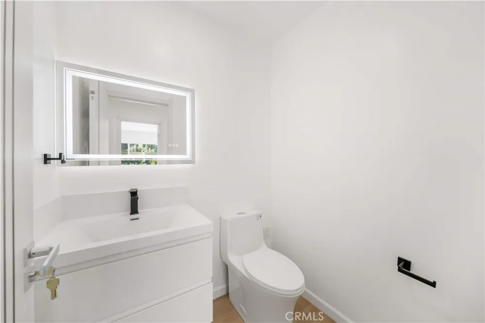 5191 E Lakeside Dr Palm Springs, CA 92264