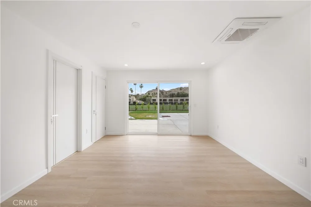 5191 E Lakeside Dr Palm Springs, CA 92264