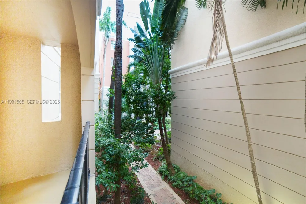17145 Bay Rd #4203 Sunny Isles Beach, FL 33160