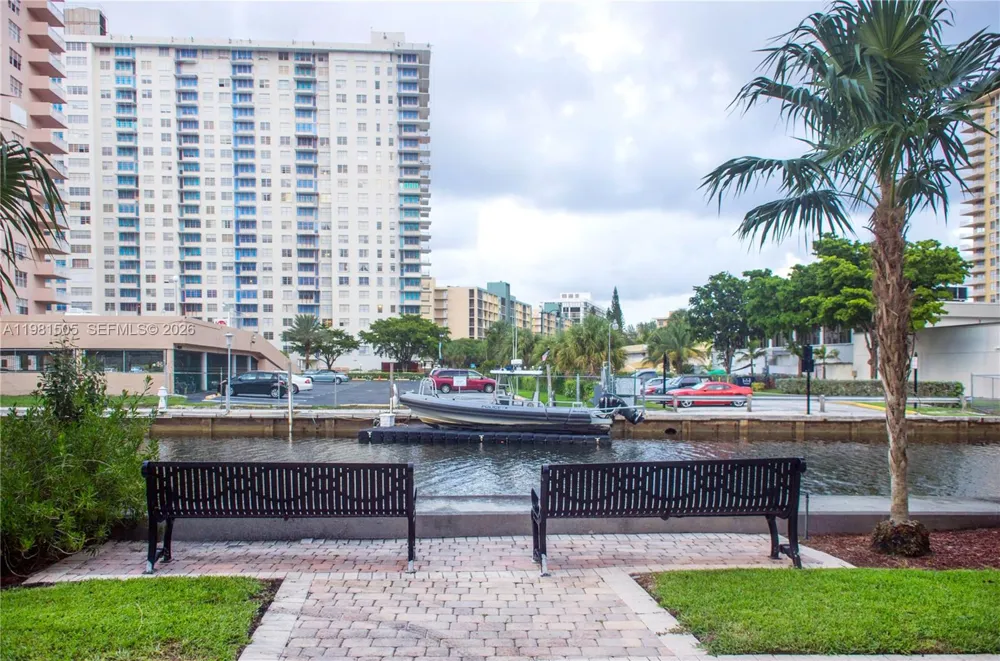 17145 Bay Rd #4203 Sunny Isles Beach, FL 33160