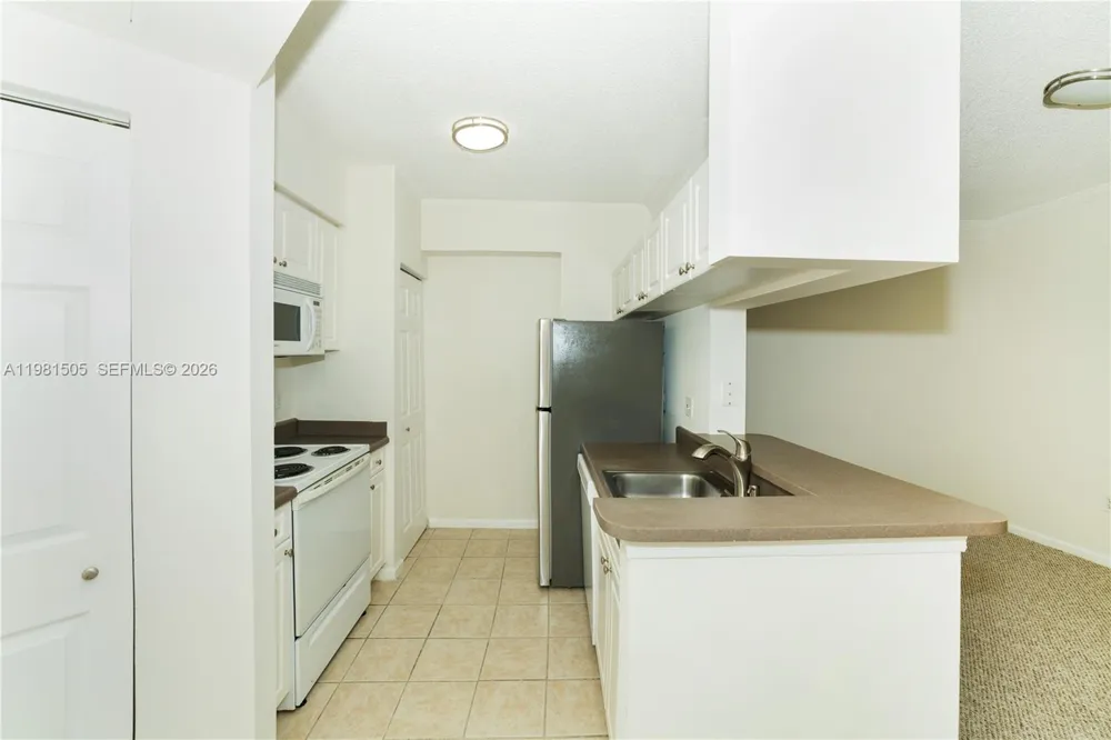 17145 Bay Rd #4203 Sunny Isles Beach, FL 33160