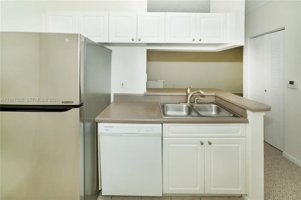17145 Bay Rd #4203 Sunny Isles Beach, FL 33160
