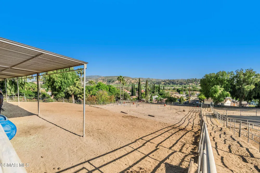 11270 Dominica Avenue Lakeview Terrace, CA 91342