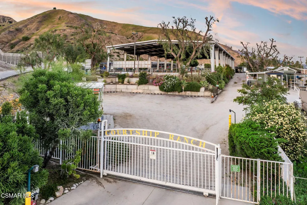 11270 Dominica Avenue Lakeview Terrace, CA 91342