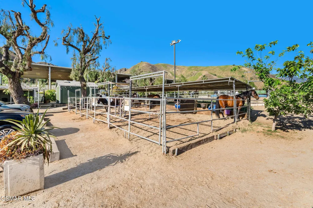 11270 Dominica Avenue Lakeview Terrace, CA 91342