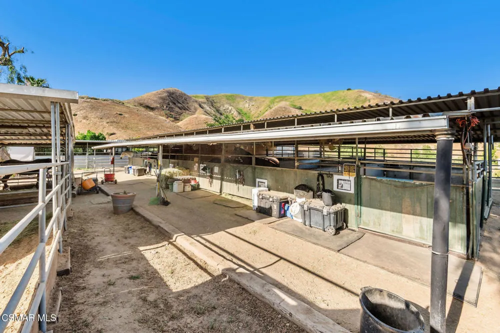 11270 Dominica Avenue Lakeview Terrace, CA 91342