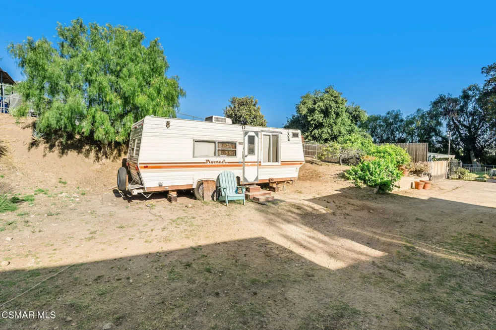 11270 Dominica Avenue Lakeview Terrace, CA 91342
