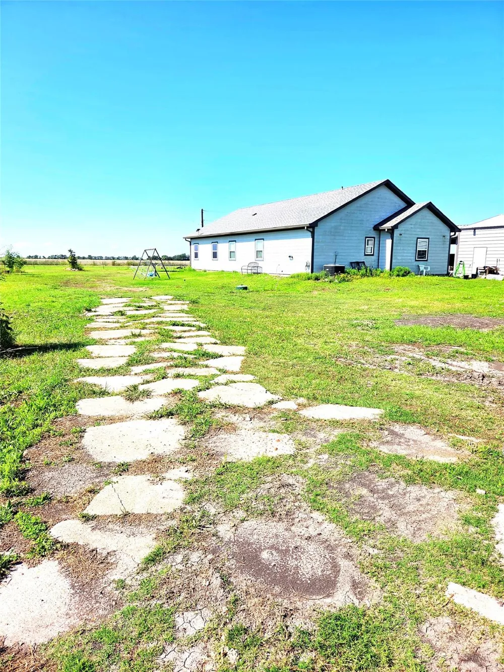 928 County Road 316 Louise, TX 77455