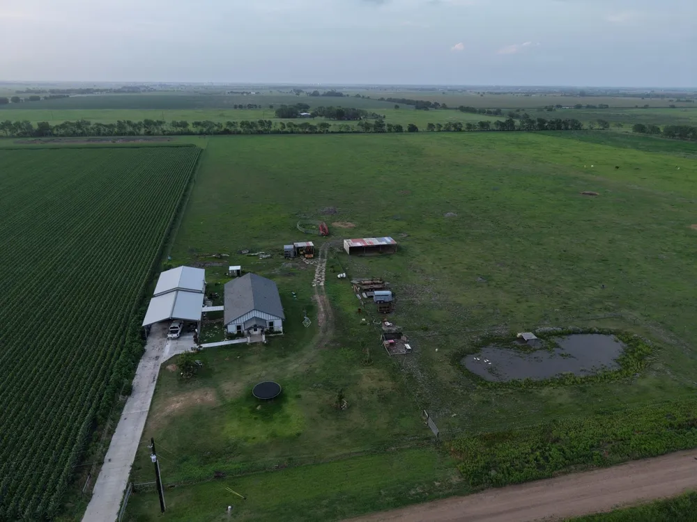 928 County Road 316 Louise, TX 77455