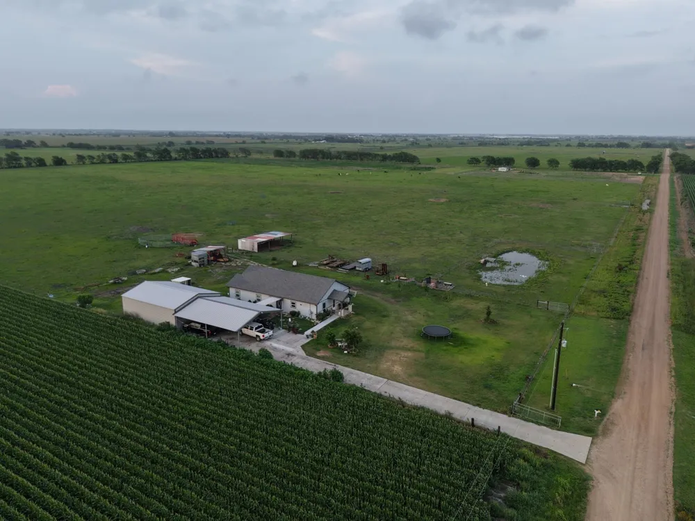 928 County Road 316 Louise, TX 77455