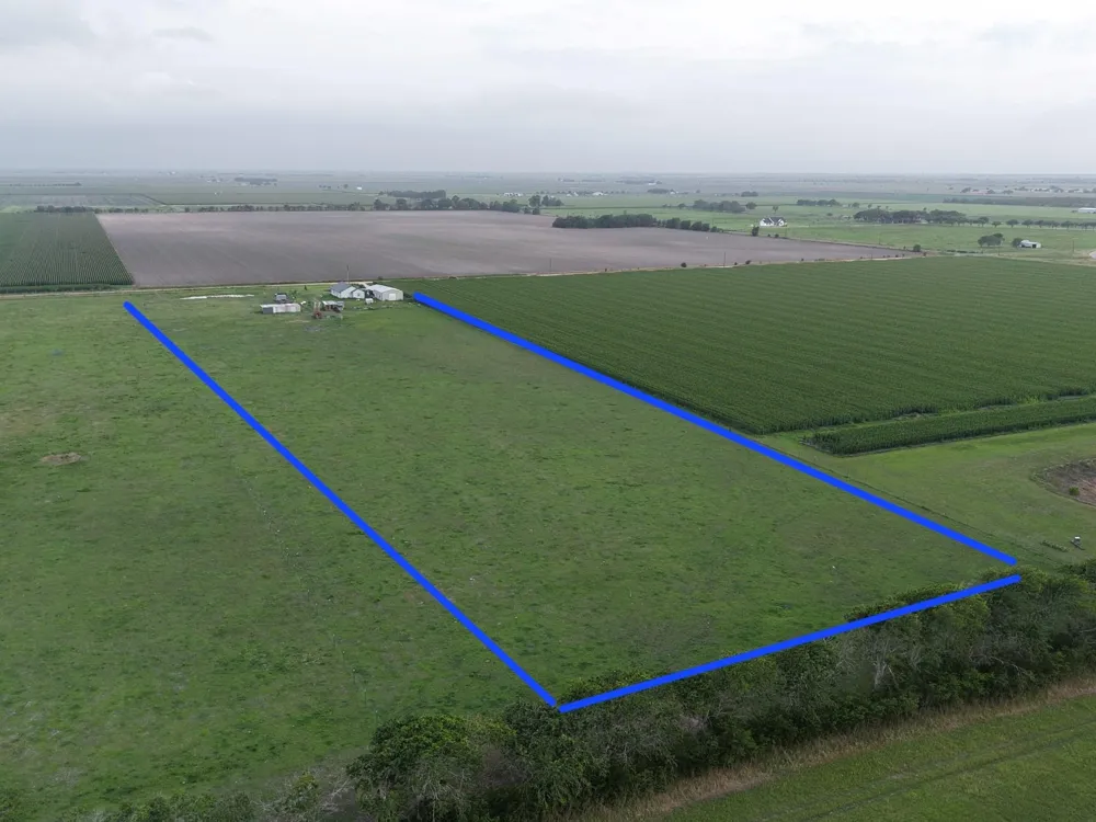 928 County Road 316 Louise, TX 77455