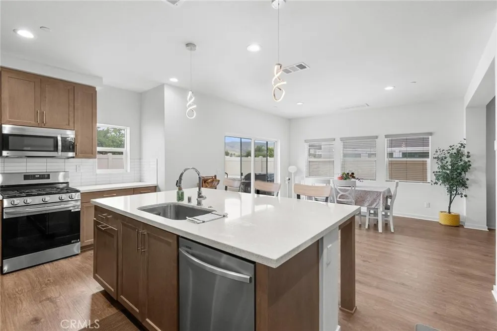31960 Chagall Way Yucaipa, CA 92399